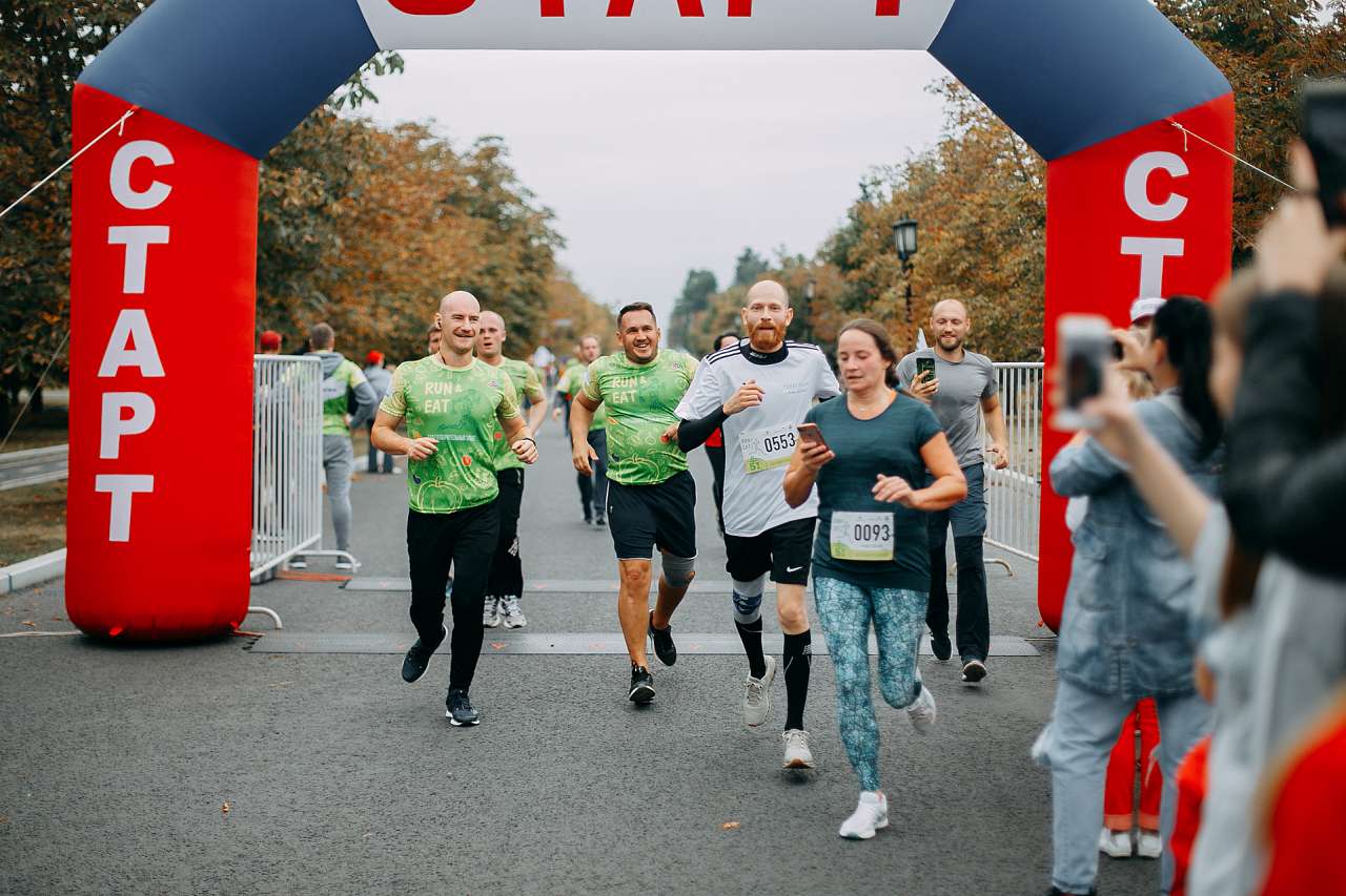 Форум run. Run and eat забег. Гастрономический забег «Run & eat». Run eat забег 2022. Run and eat забег 2021.