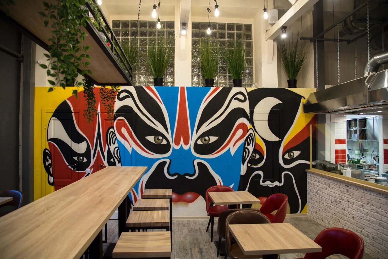 Udon noodle bar ул усачева 26. Нудл кафе. noodle bar москва. бар нудлс москва. китайский ресторан на менделеевской.