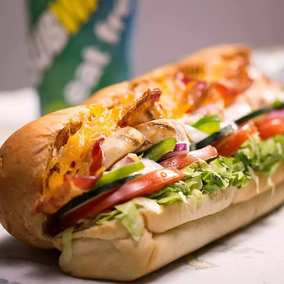 Фастфуд Subway на улице Ленина в Нижневартовске: фото, отзывы, адрес, цены  — Афиша–Рестораны