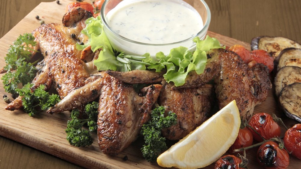 У карена шашлык челябинск. Шашлычка инютино ермолино. Кафе на карпинского у карена. Шашлык в горах. Арагац ресторан челябинск.